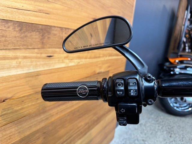 2017 HARLEY-DAVIDSON FXSB SOFTAIL BREAKOUT CRUISER