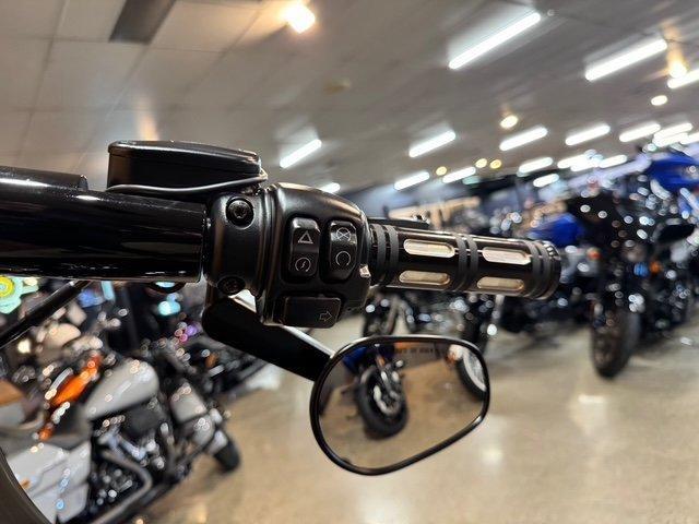 2016 HARLEY-DAVIDSON FXSB SOFTAIL BREAKOUT CRUISER
