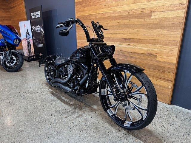 2016 HARLEY-DAVIDSON FXSB SOFTAIL BREAKOUT CRUISER