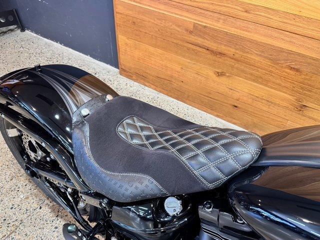 2016 HARLEY-DAVIDSON FXSB SOFTAIL BREAKOUT CRUISER