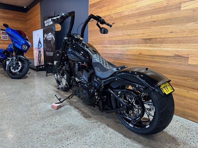 2016 HARLEY-DAVIDSON FXSB SOFTAIL BREAKOUT CRUISER