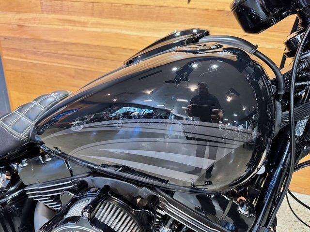 2016 HARLEY-DAVIDSON FXSB SOFTAIL BREAKOUT CRUISER