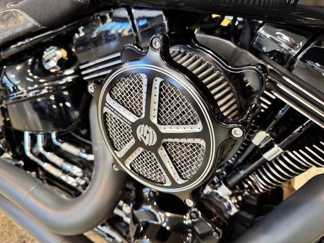 2016 HARLEY-DAVIDSON FXSB SOFTAIL BREAKOUT CRUISER