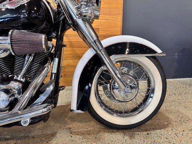 2005 HARLEY-DAVIDSON FLSTNI SOFTAIL DELUXE CRUISER