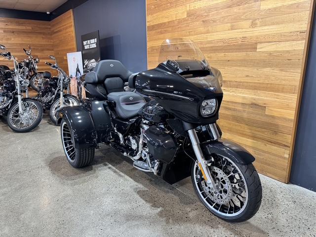 2026 HARLEY-DAVIDSON FLHLT STREET GLIDE 3 LTD (117) TRIKE