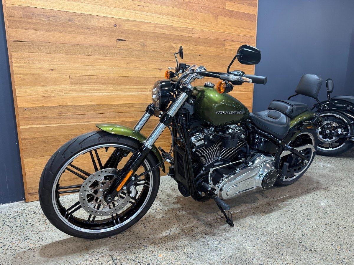 2022 HARLEY-DAVIDSON FXBRS BREAKOUT (114) CRUISER