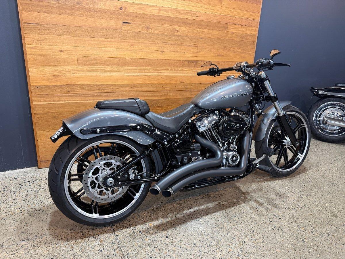 2022 HARLEY-DAVIDSON FXBRS BREAKOUT (114) CRUISER