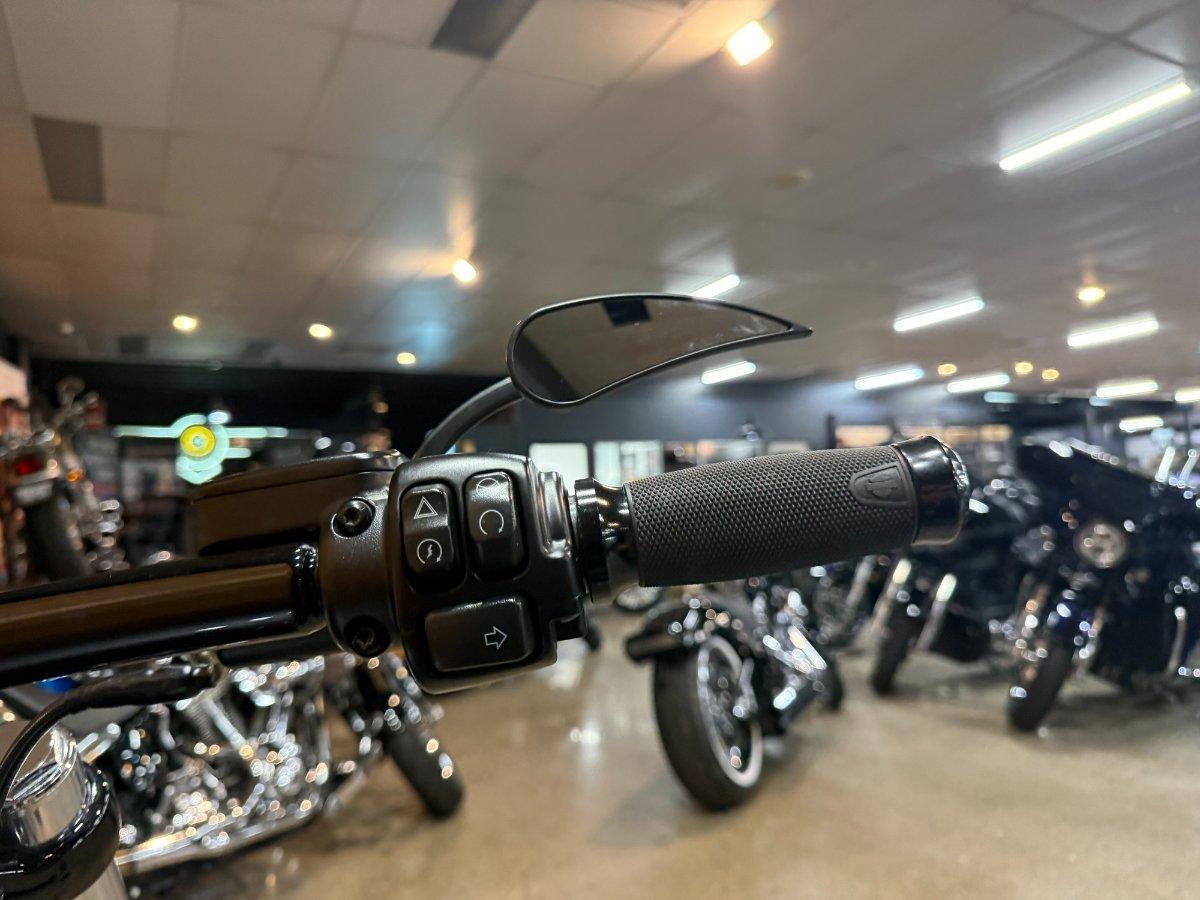2022 HARLEY-DAVIDSON FXBRS BREAKOUT (114) CRUISER