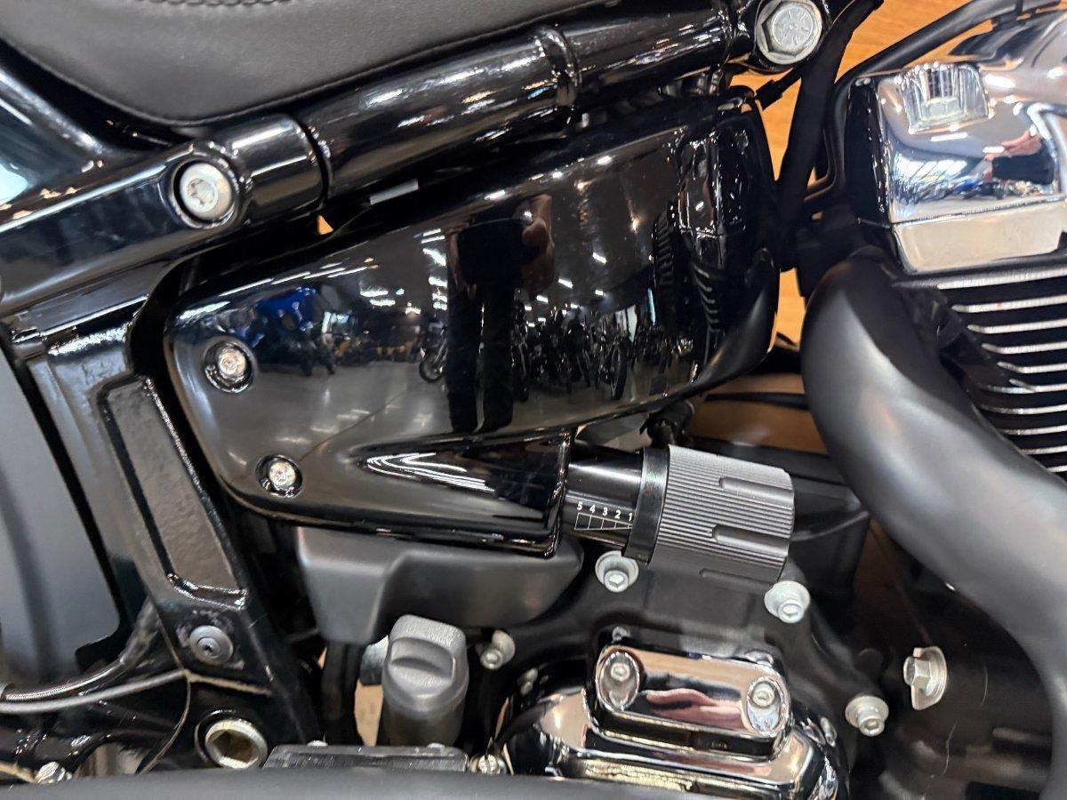 2022 HARLEY-DAVIDSON FXBRS BREAKOUT (114) CRUISER