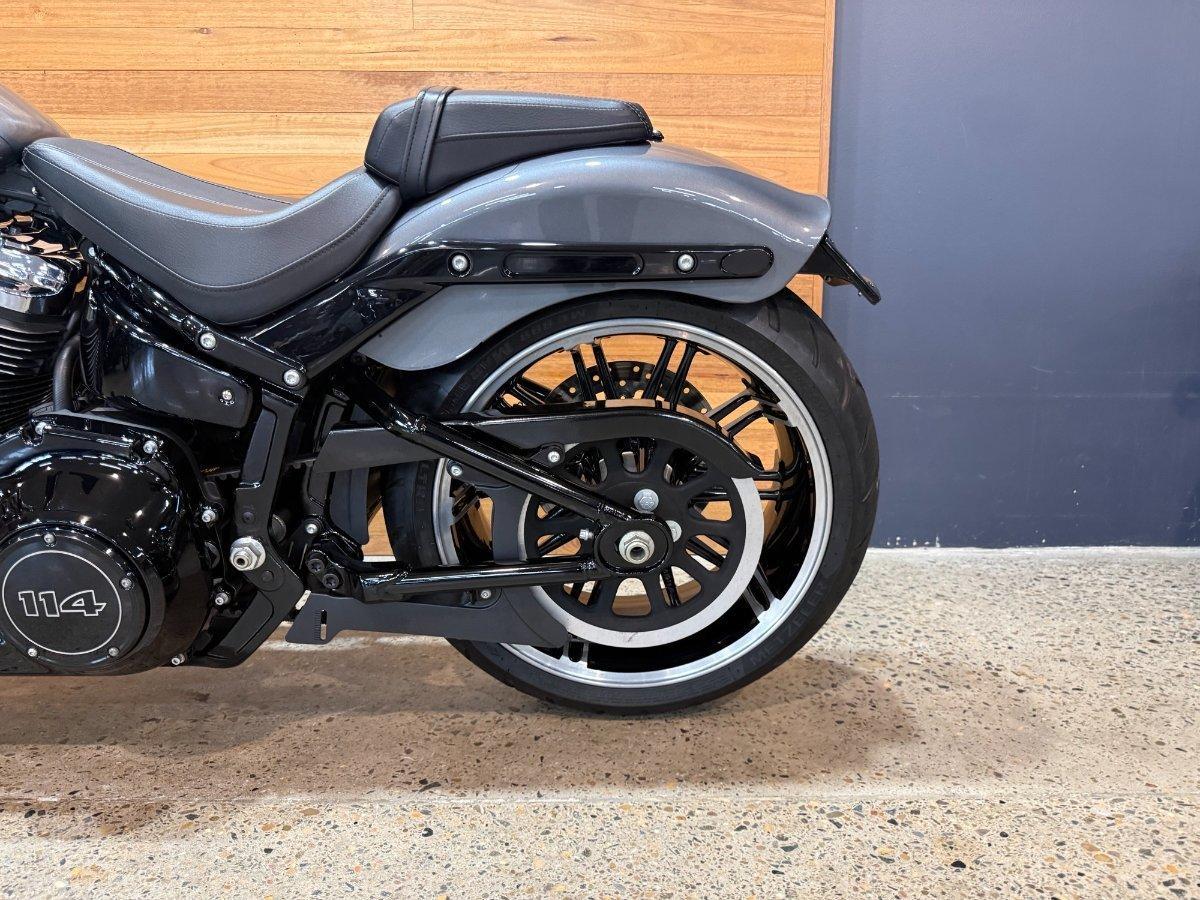 2022 HARLEY-DAVIDSON FXBRS BREAKOUT (114) CRUISER