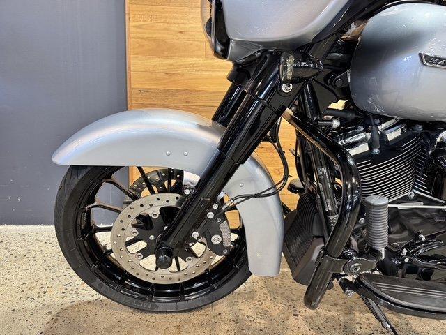 2019 HARLEY-DAVIDSON FLHXS STREET GLIDE SPECIAL CRUISER