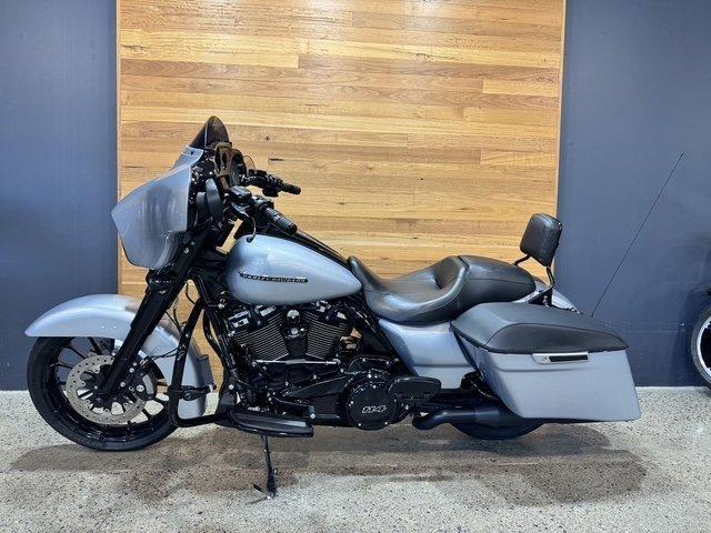 2019 HARLEY-DAVIDSON FLHXS STREET GLIDE SPECIAL CRUISER