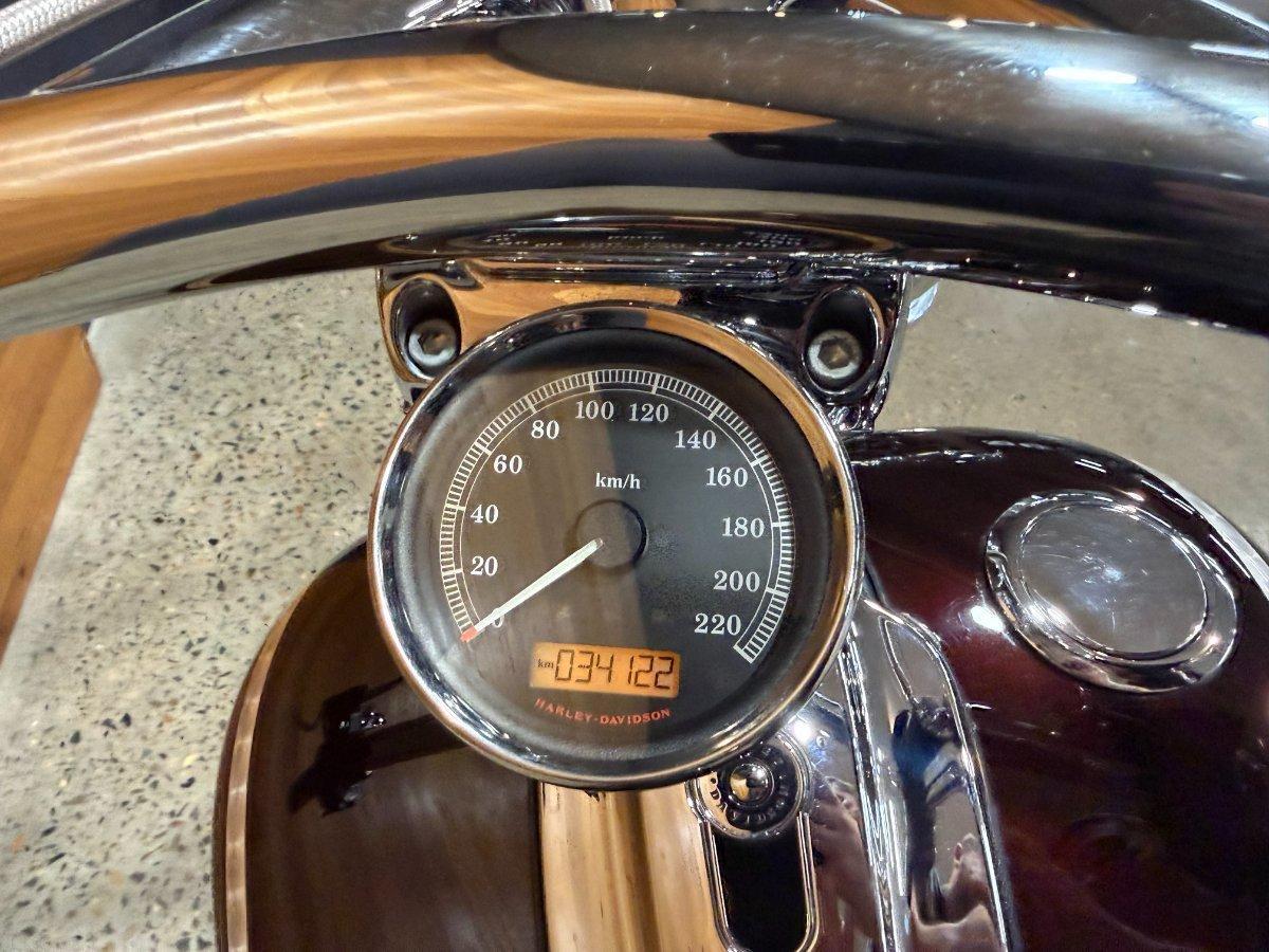2017 HARLEY-DAVIDSON FXSB SOFTAIL BREAKOUT CRUISER