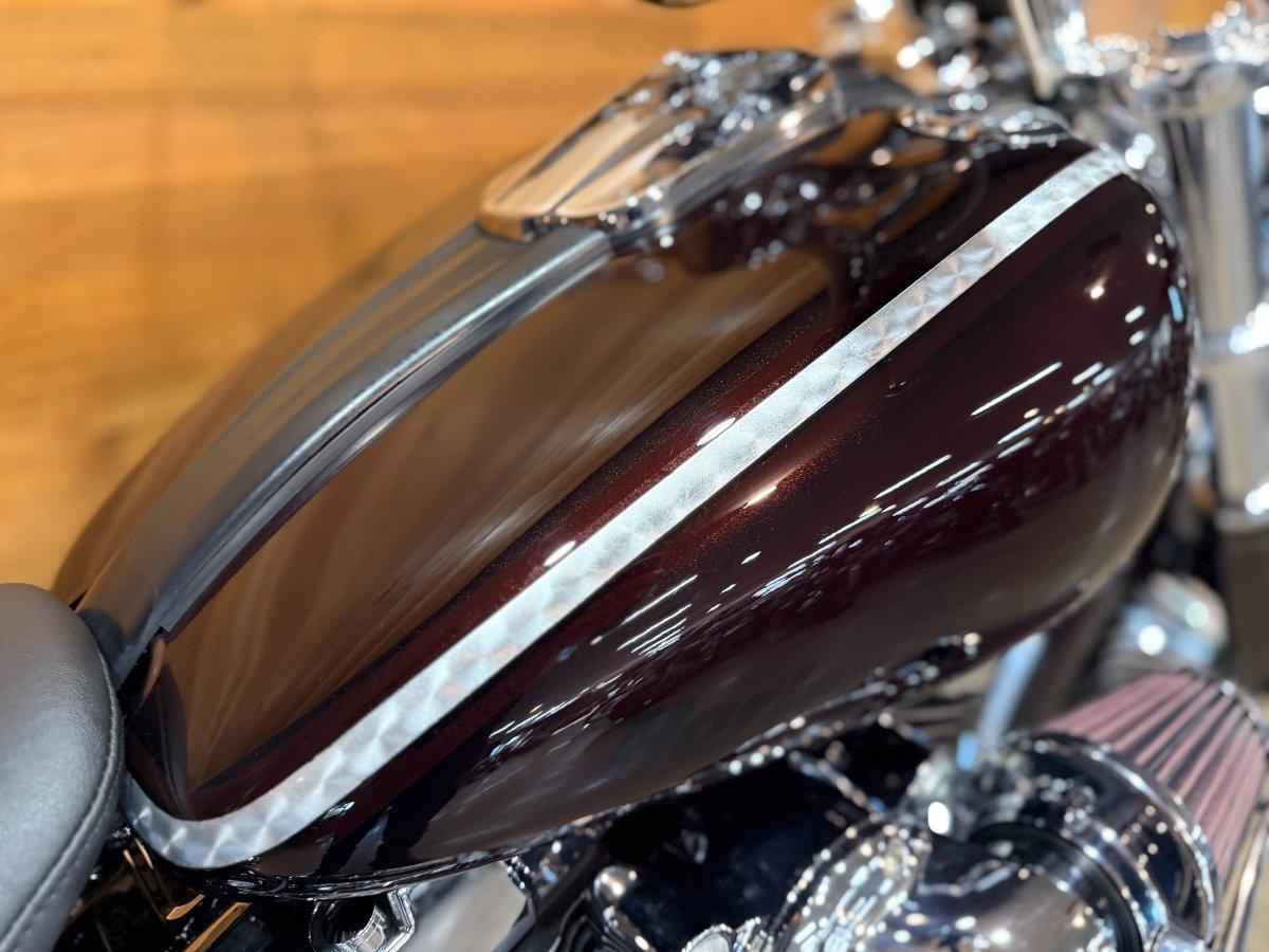 2017 HARLEY-DAVIDSON FXSB SOFTAIL BREAKOUT CRUISER