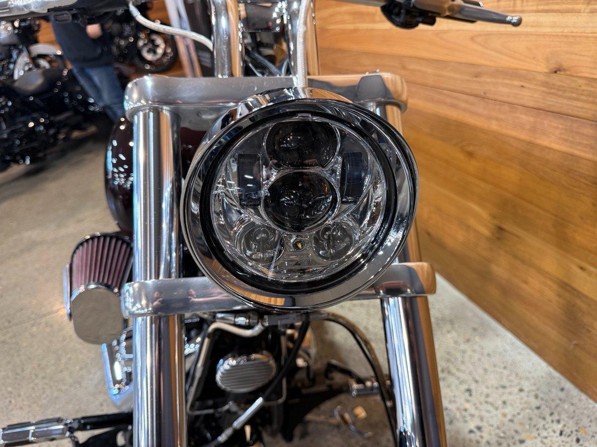 2017 HARLEY-DAVIDSON FXSB SOFTAIL BREAKOUT CRUISER