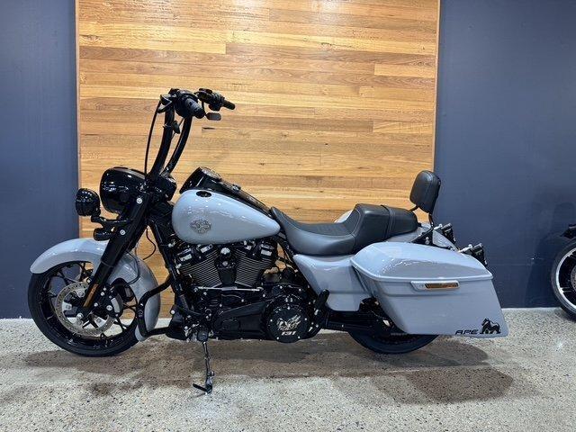 2024 HARLEY-DAVIDSON FLHRXS ROAD KING SPECIAL CRUISER