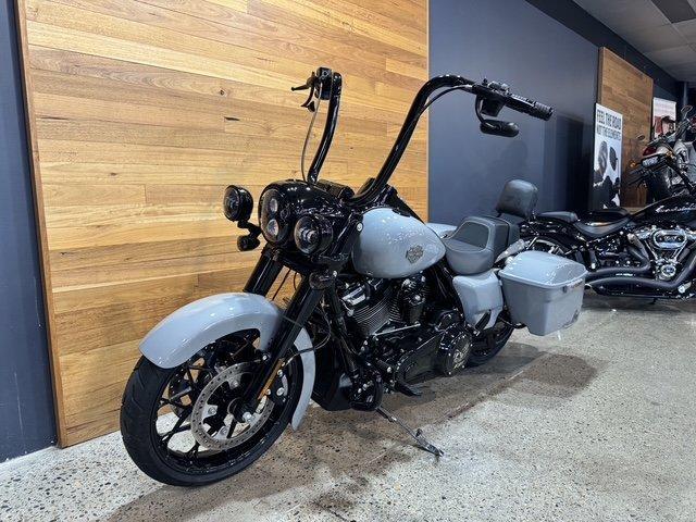 2024 HARLEY-DAVIDSON FLHRXS ROAD KING SPECIAL CRUISER