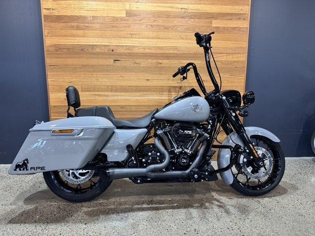 2024 HARLEY-DAVIDSON FLHRXS ROAD KING SPECIAL CRUISER