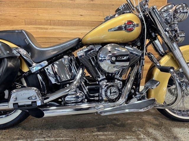 2017 HARLEY-DAVIDSON FLSTC HERITAGE SOFTAIL CLASSIC CRUISER