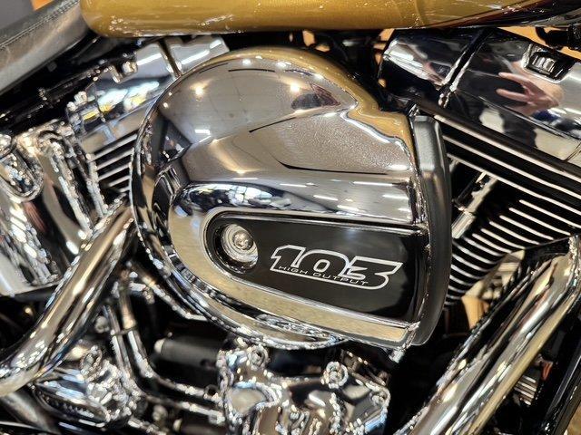 2017 HARLEY-DAVIDSON FLSTC HERITAGE SOFTAIL CLASSIC CRUISER
