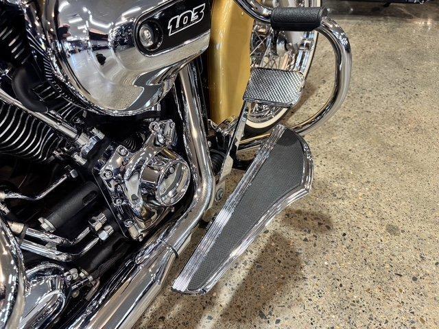 2017 HARLEY-DAVIDSON FLSTC HERITAGE SOFTAIL CLASSIC CRUISER