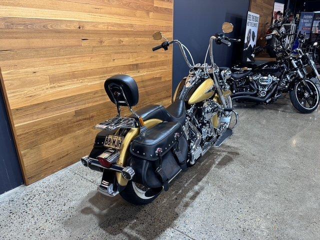 2017 HARLEY-DAVIDSON FLSTC HERITAGE SOFTAIL CLASSIC CRUISER