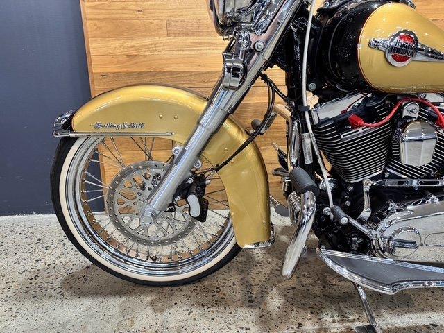 2017 HARLEY-DAVIDSON FLSTC HERITAGE SOFTAIL CLASSIC CRUISER