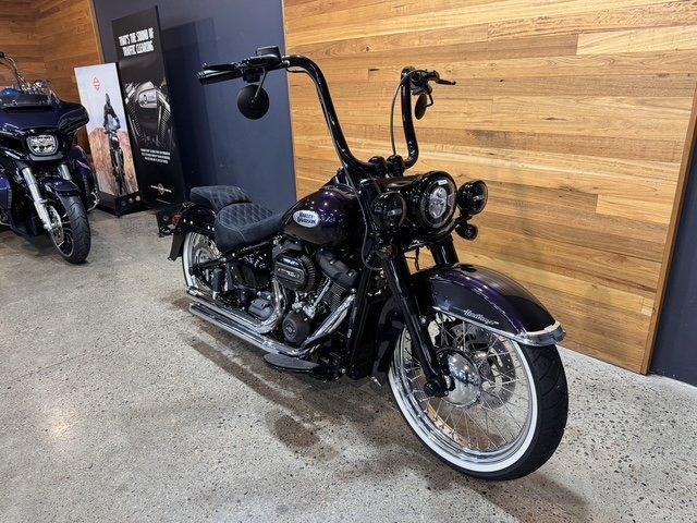 2023 HARLEY-DAVIDSON FLHCS HERITAGE CLASSIC 114 CRUISER