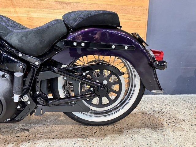 2023 HARLEY-DAVIDSON FLHCS HERITAGE CLASSIC 114 CRUISER
