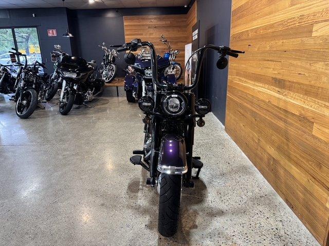 2023 HARLEY-DAVIDSON FLHCS HERITAGE CLASSIC 114 CRUISER