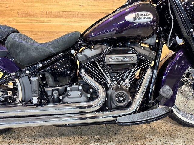 2023 HARLEY-DAVIDSON FLHCS HERITAGE CLASSIC 114 CRUISER