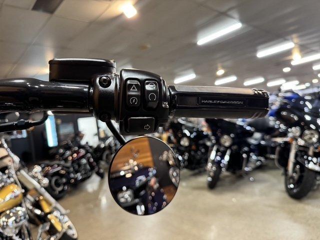 2023 HARLEY-DAVIDSON FLHCS HERITAGE CLASSIC 114 CRUISER