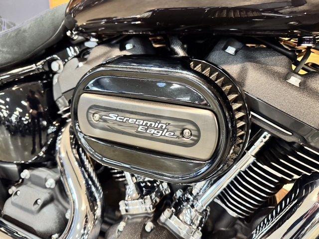 2023 HARLEY-DAVIDSON FLHCS HERITAGE CLASSIC 114 CRUISER