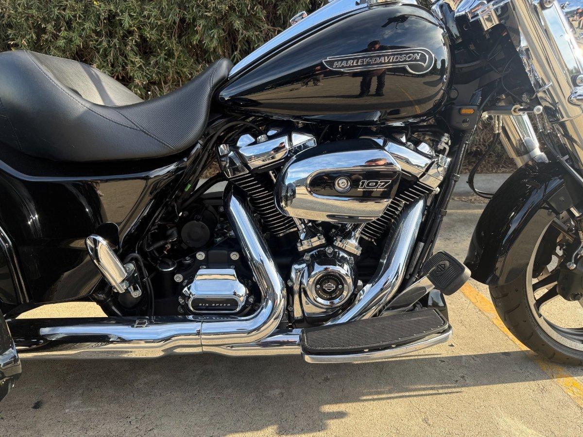 2018 HARLEY-DAVIDSON FLRT FREEWHEELER TRIKE