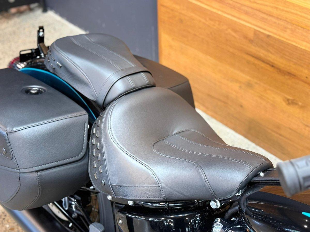2026 HARLEY-DAVIDSON FLHC HERITAGE CLASSIC (117) CRUISER