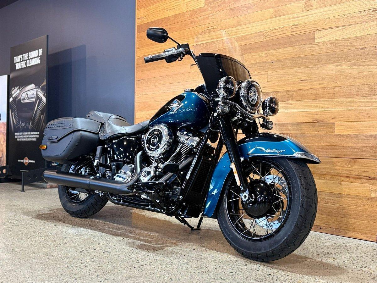 2026 HARLEY-DAVIDSON FLHC HERITAGE CLASSIC (117) CRUISER