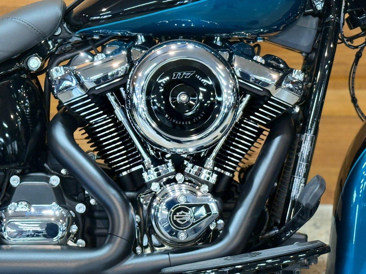 2026 HARLEY-DAVIDSON FLHC HERITAGE CLASSIC (117) CRUISER