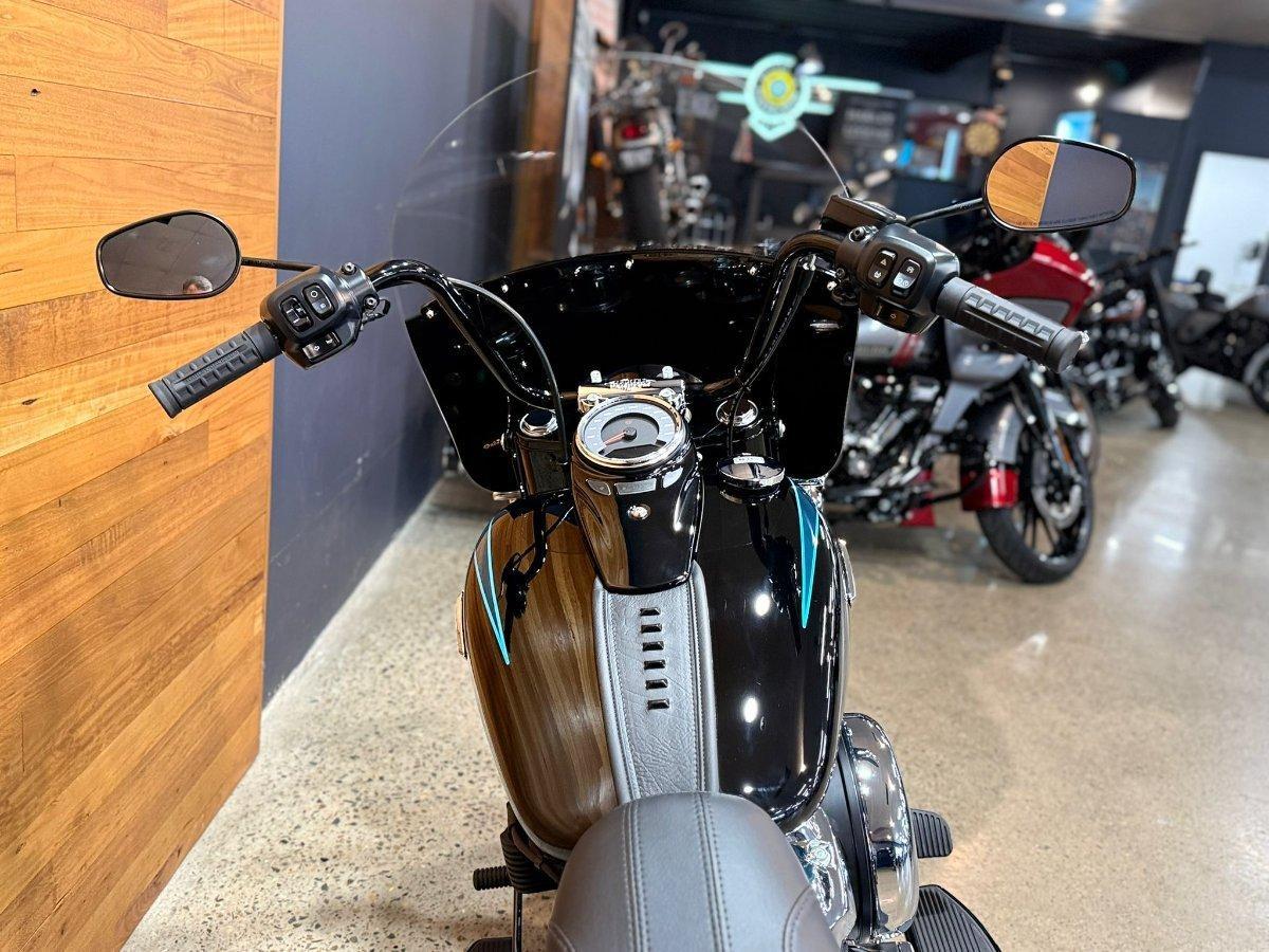 2026 HARLEY-DAVIDSON FLHC HERITAGE CLASSIC (117) CRUISER