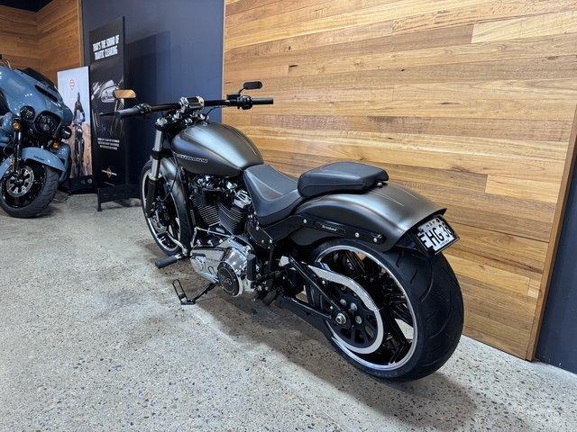 2019 HARLEY-DAVIDSON FXBRS BREAKOUT (114) CRUISER