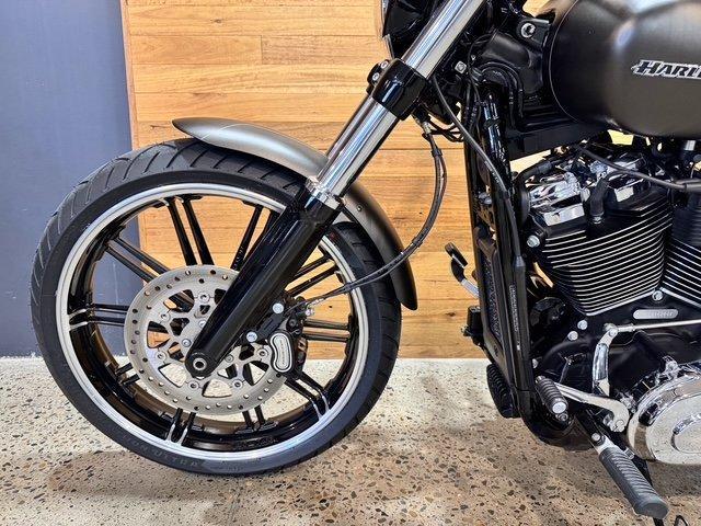 2019 HARLEY-DAVIDSON FXBRS BREAKOUT (114) CRUISER