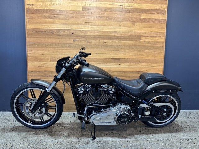 2019 HARLEY-DAVIDSON FXBRS BREAKOUT (114) CRUISER