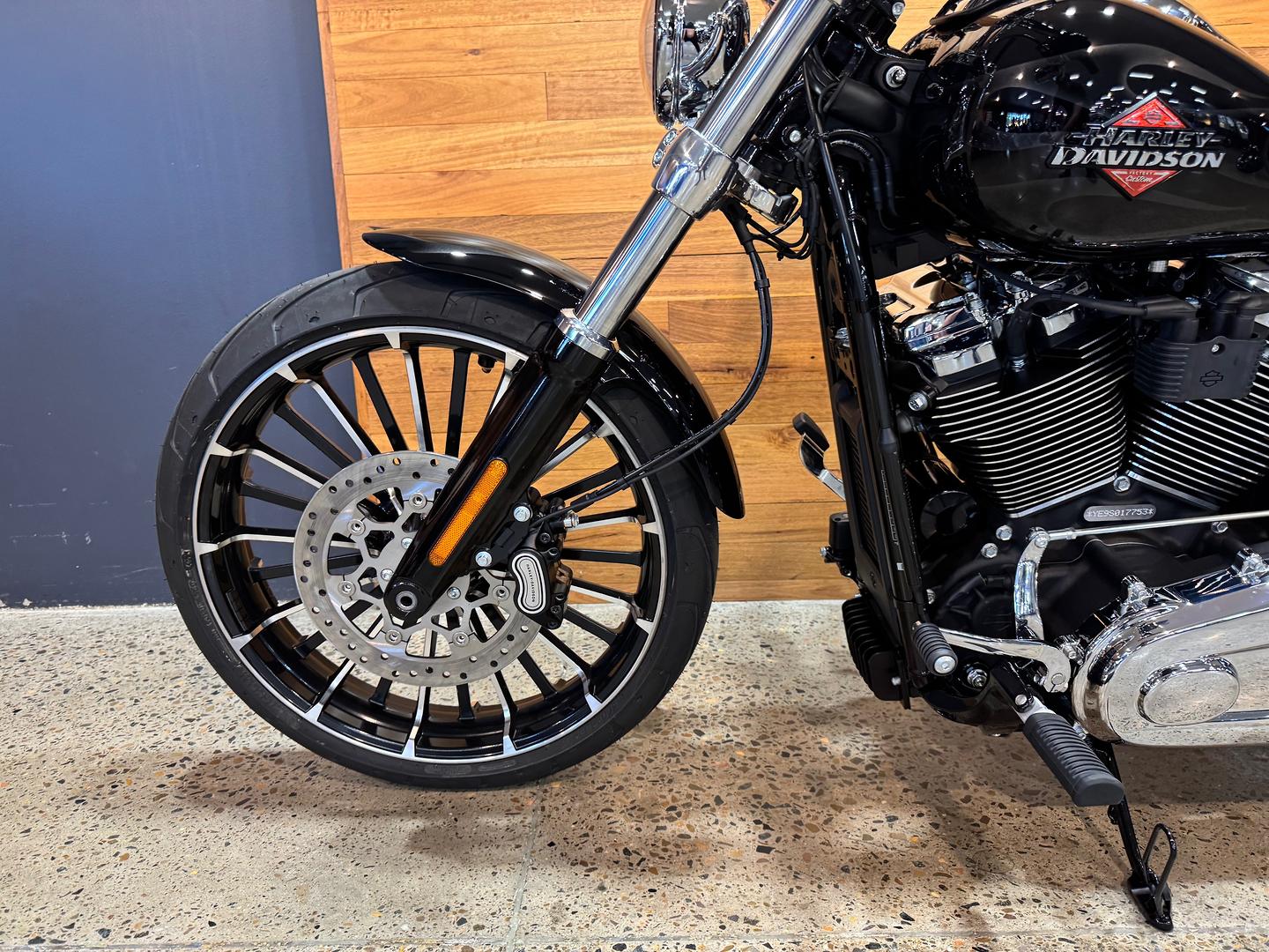 2025 HARLEY-DAVIDSON FXBR BREAKOUT (117) CRUISER
