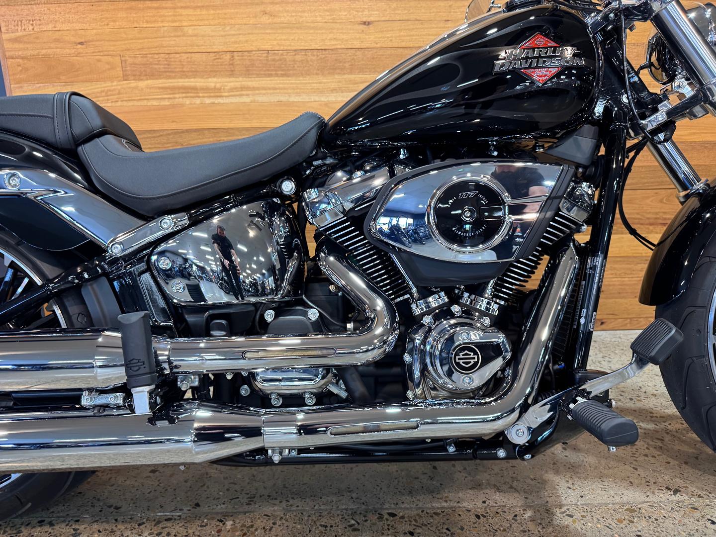 2025 HARLEY-DAVIDSON FXBR BREAKOUT (117) CRUISER