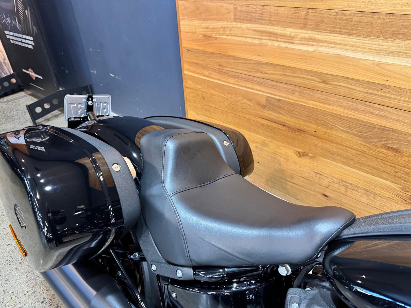 2022 HARLEY-DAVIDSON FXLRST LOW RIDER ST (117) CRUISER