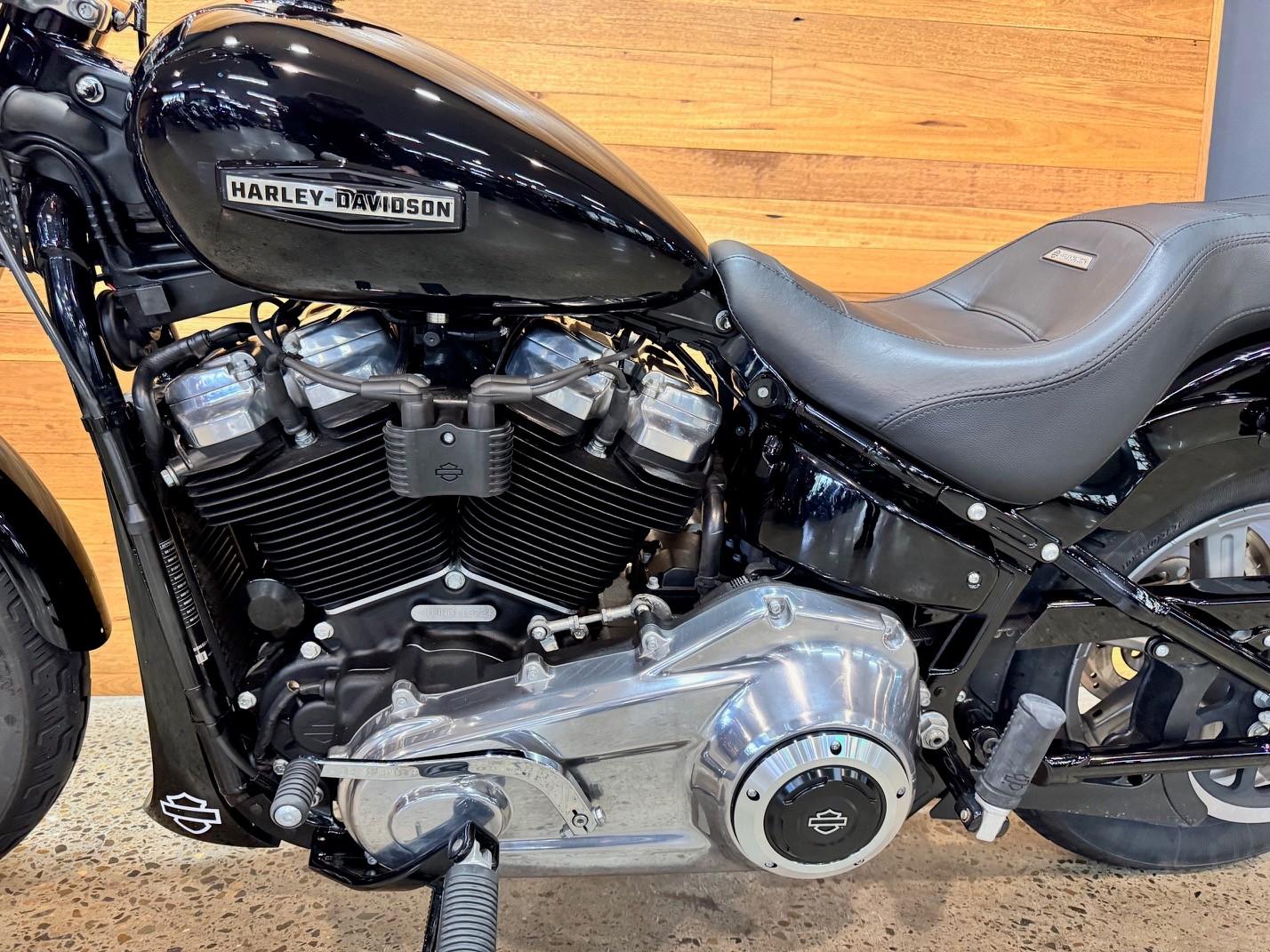 2022 HARLEY-DAVIDSON FXST SOFTAIL STANDARD (107) CRUISER