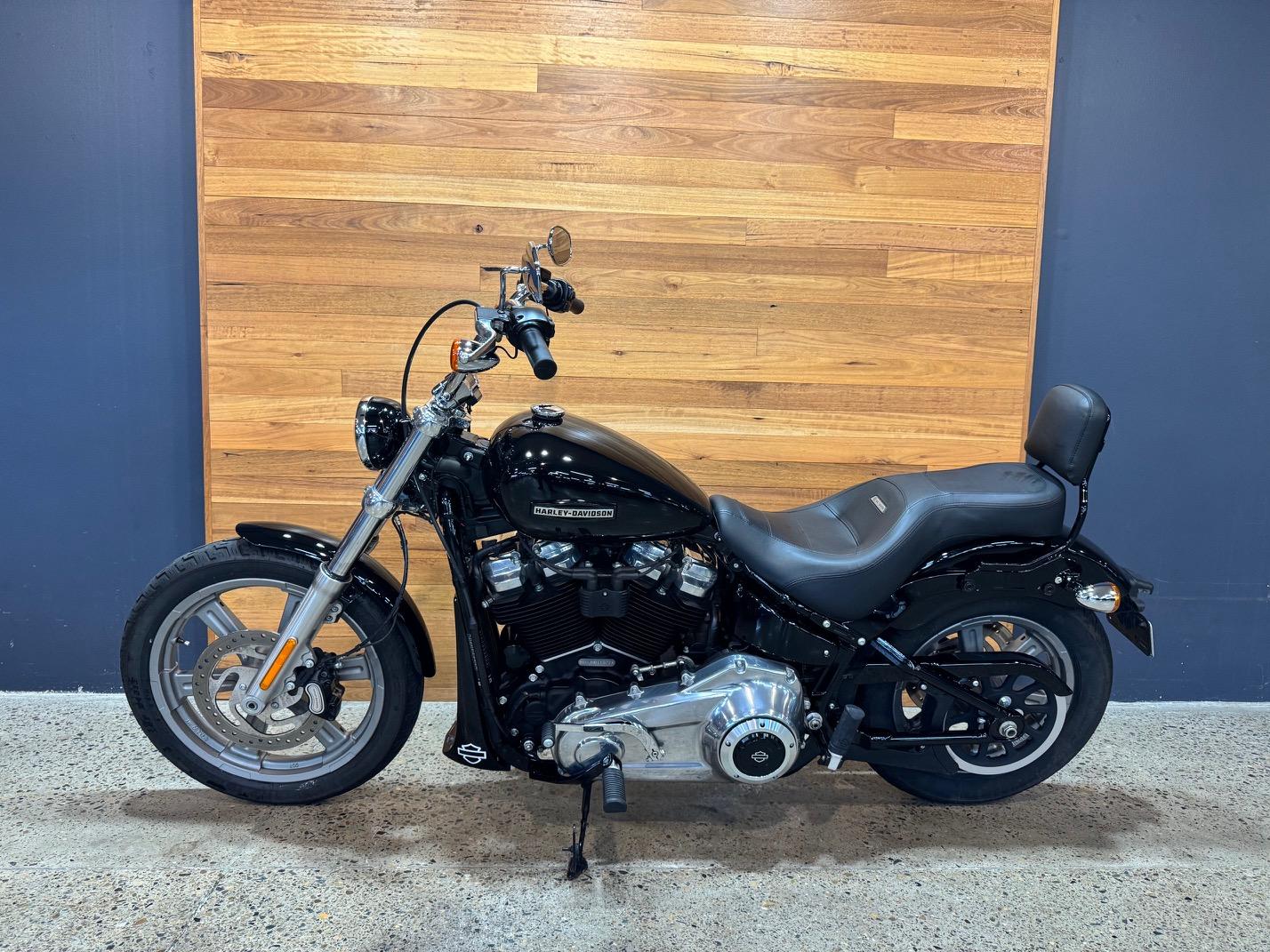 2022 HARLEY-DAVIDSON FXST SOFTAIL STANDARD (107) CRUISER