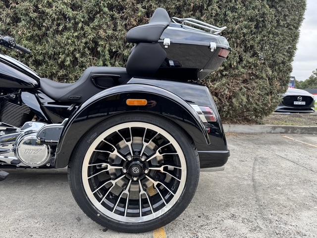 2026 HARLEY-DAVIDSON FLHLT STREET GLIDE 3 LTD (117) CRUISER