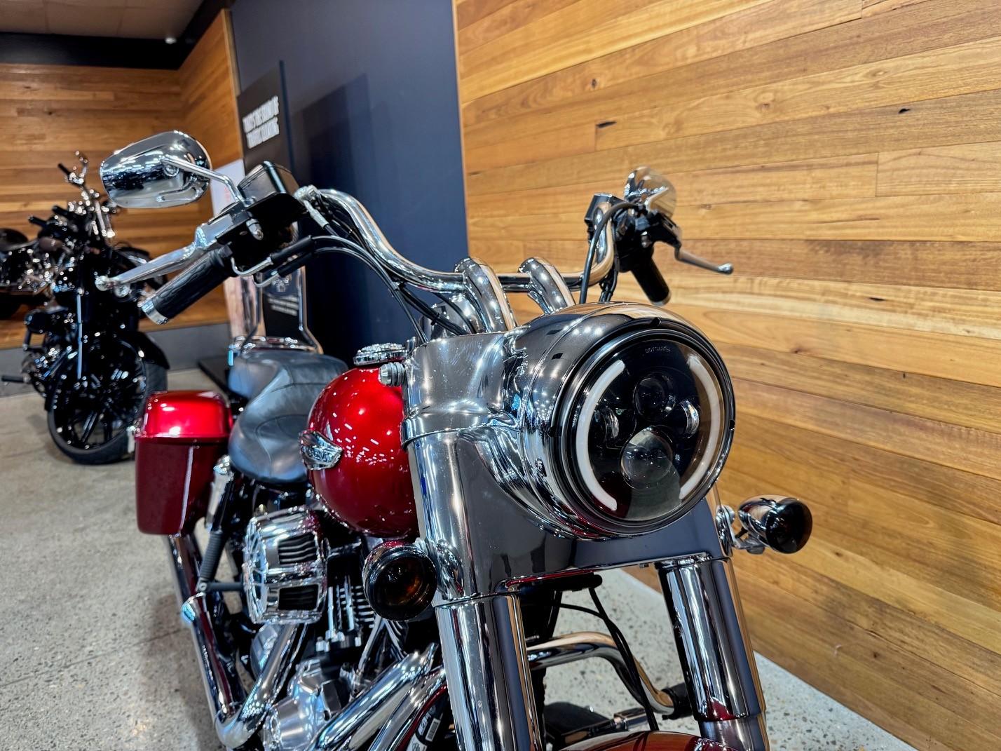 2012 HARLEY-DAVIDSON FLD SWITCHBACK CRUISER