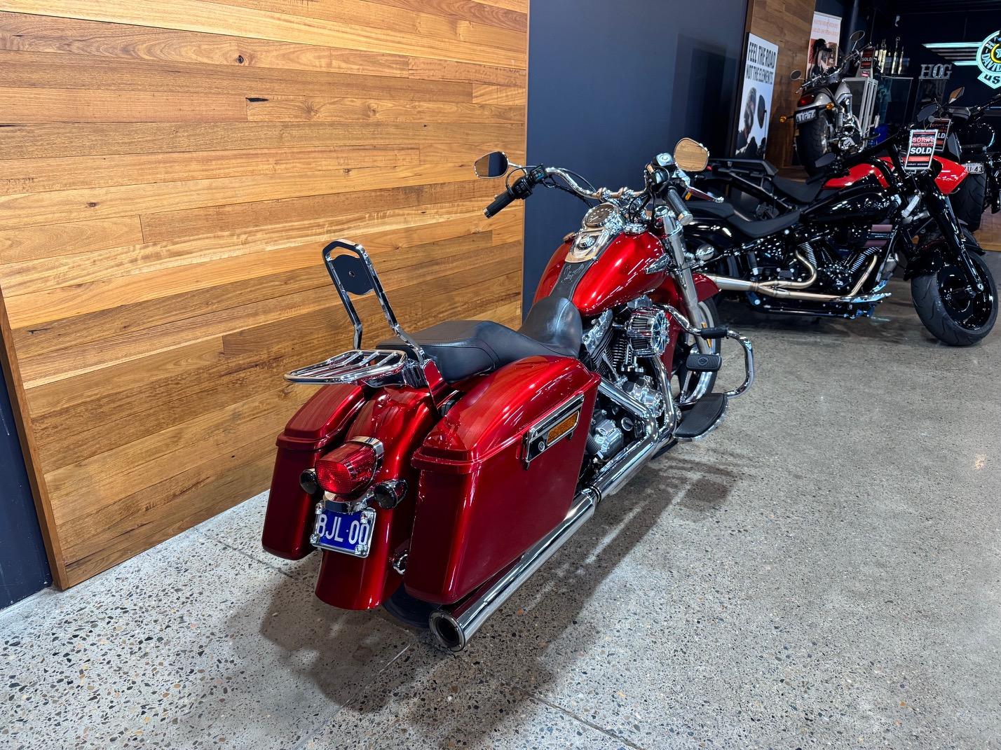 2012 HARLEY-DAVIDSON FLD SWITCHBACK CRUISER