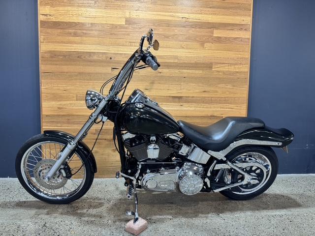 2010 HARLEY-DAVIDSON FXSTC SOFTAIL CUSTOM CRUISER